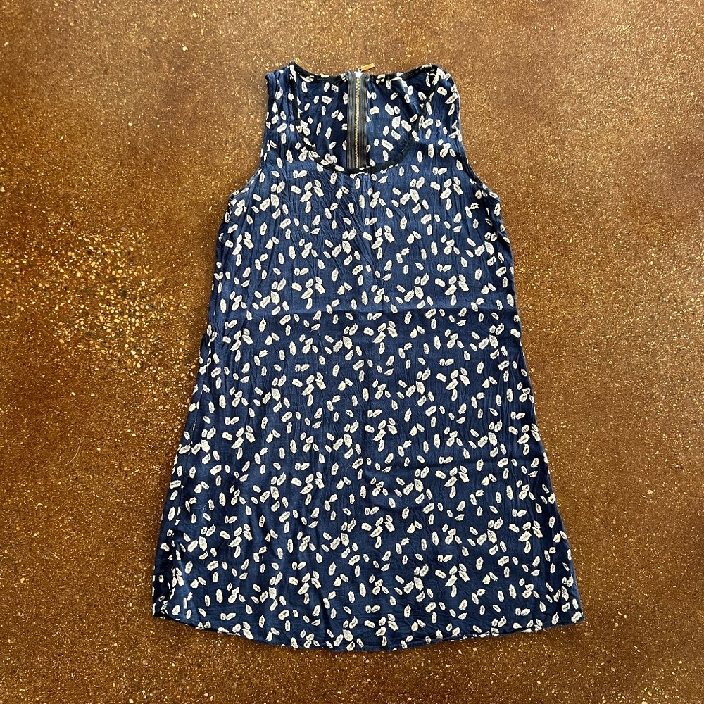 Navy blue feather patterned summer dress